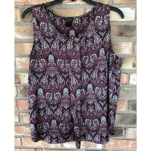 Ann Taylor Sleeveless Paisley Top    Large